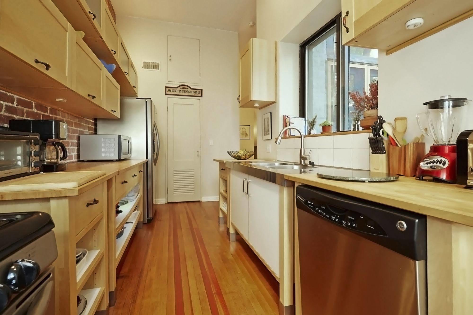 Home Nyc Нью-Йорк Экстерьер фото